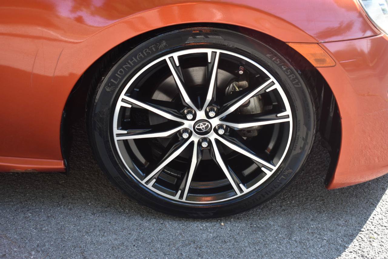 Used 2014 Scion FR-S RWD image 23