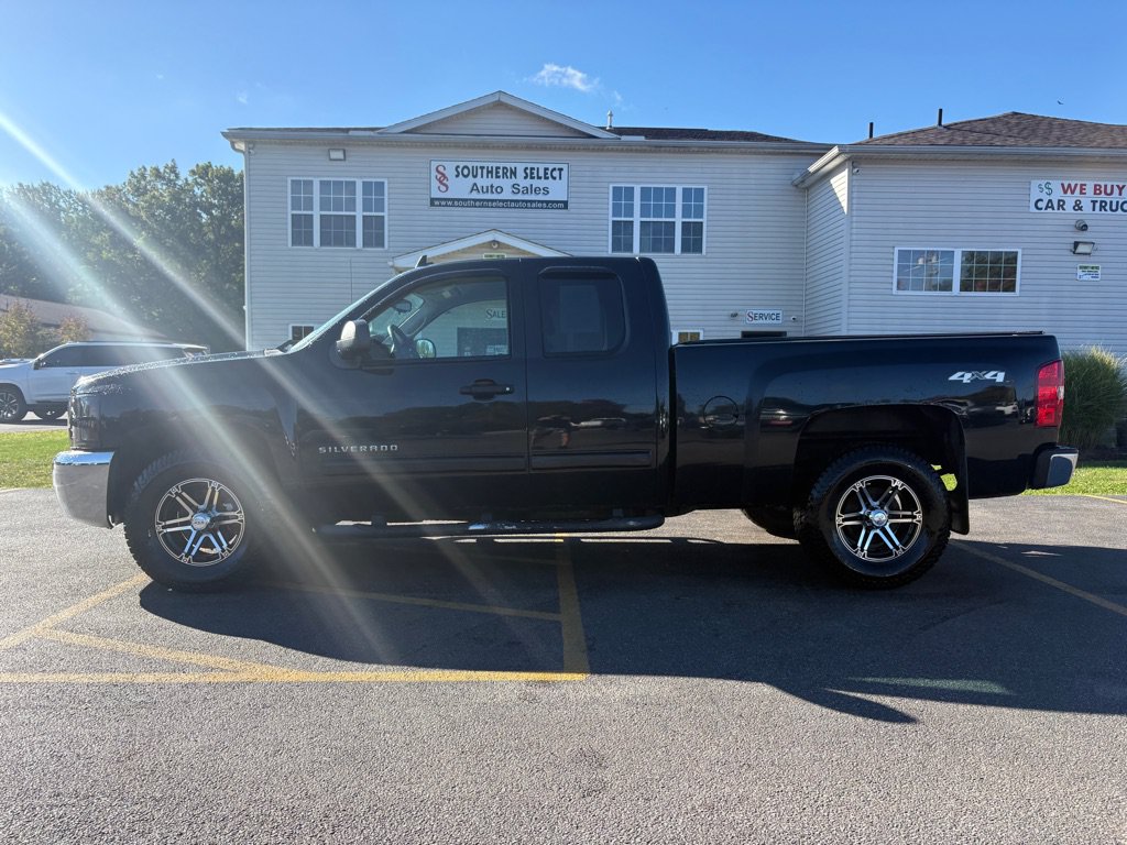 Used 2013 Chevrolet Silverado 1500 LS AWD/4WD image 1