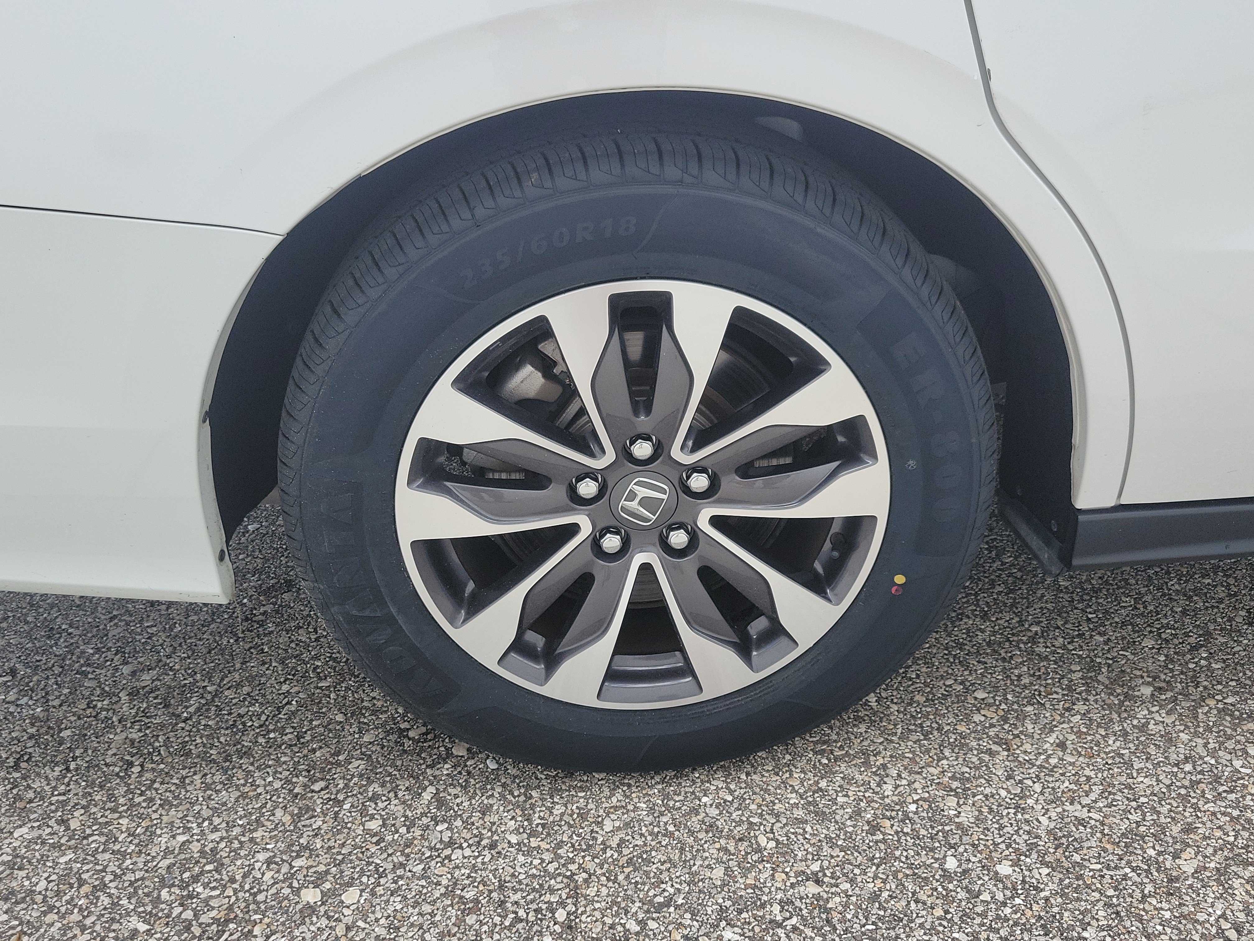 Used 2024 Honda Odyssey EX-L image 11