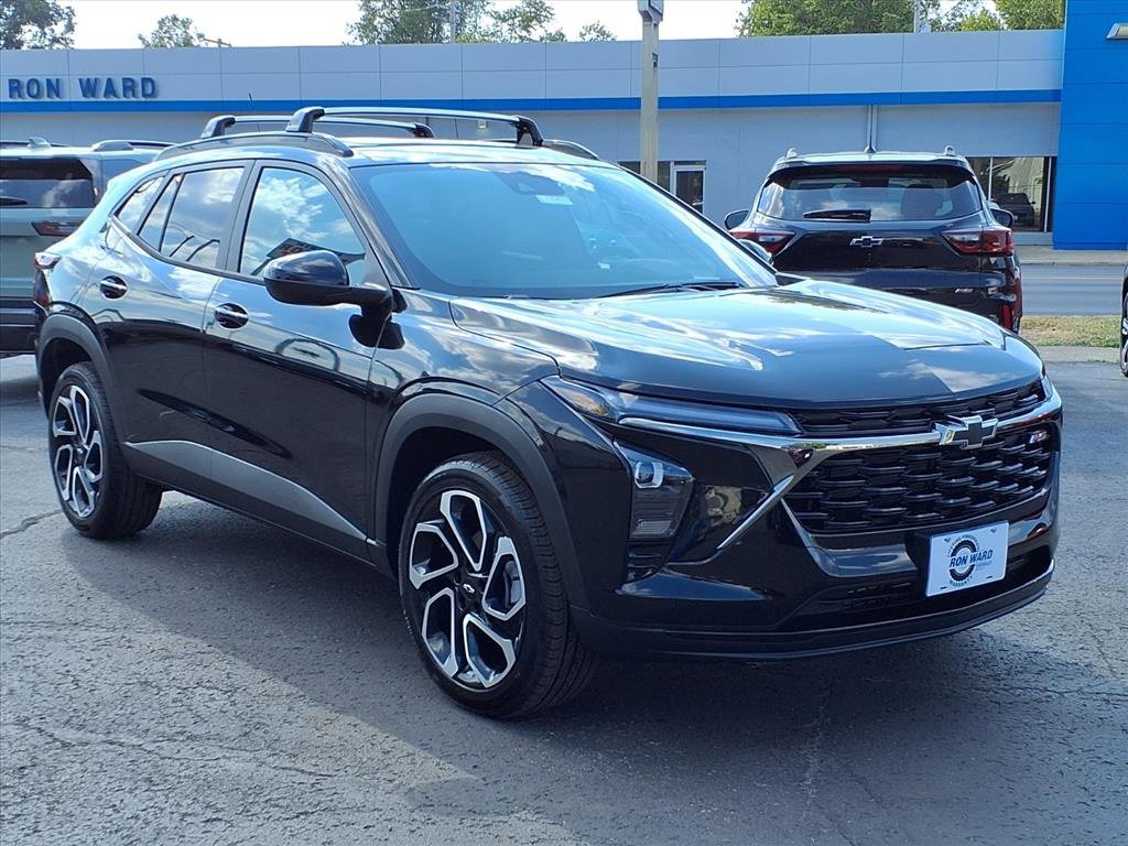New 2026 Chevrolet Trax RS w/ Sunroof Package image 5