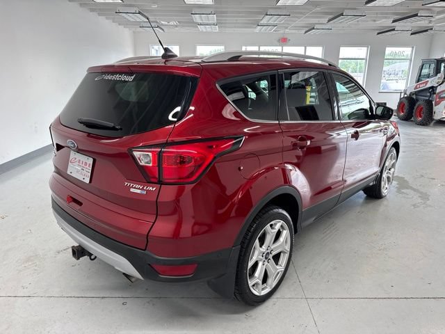 Used 2019 Ford Escape Titanium AWD/4WD image 16