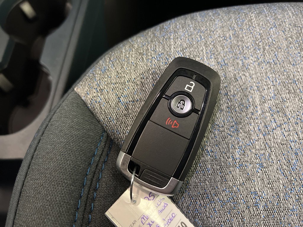 New 2025 Ford Maverick XLT w/ Equipment Group 301A image 34