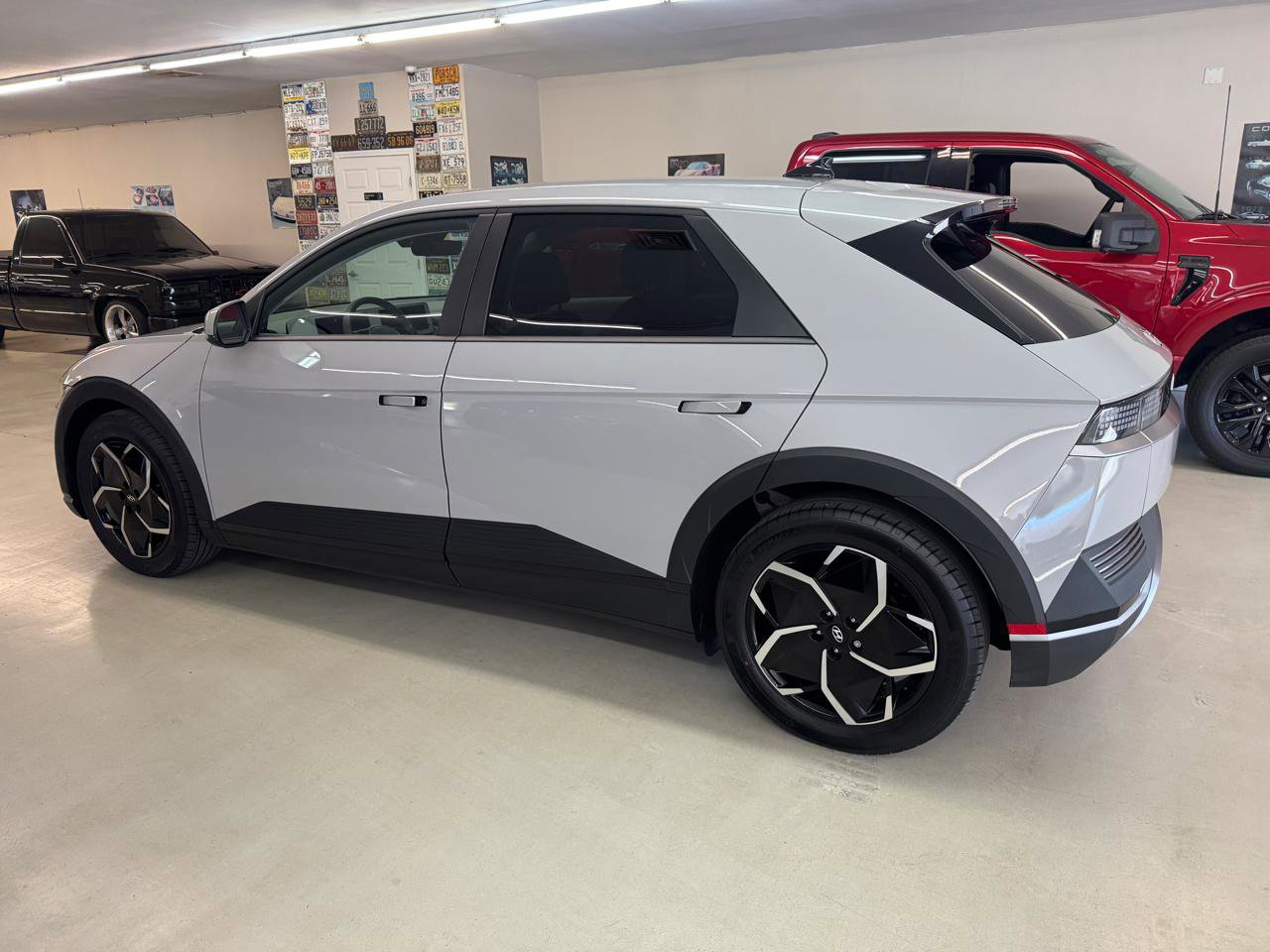 Used 2024 Hyundai Ioniq 5 SE image 28