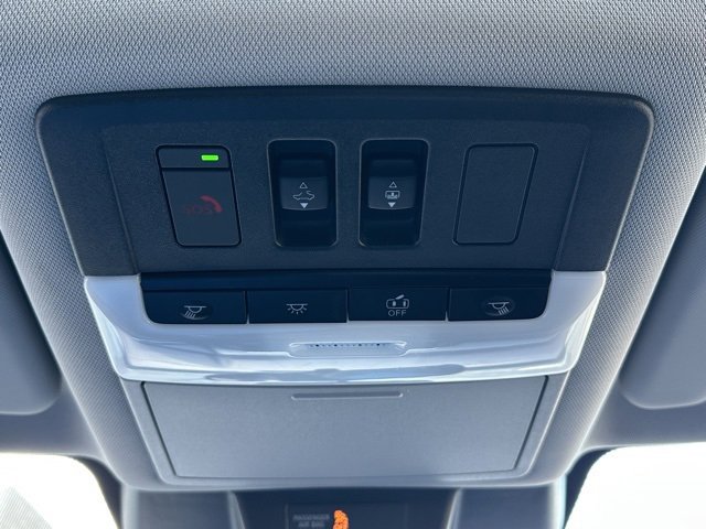 Certified 2023 Nissan Rogue SV w/ SV Premium Package image 37