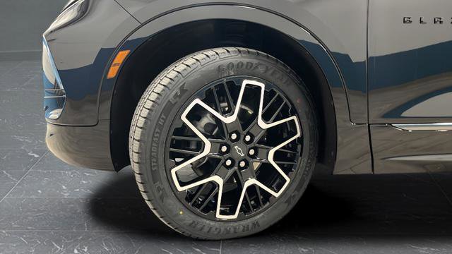 Used 2024 Chevrolet Blazer RS w/ Enhanced Convenience Package image 28