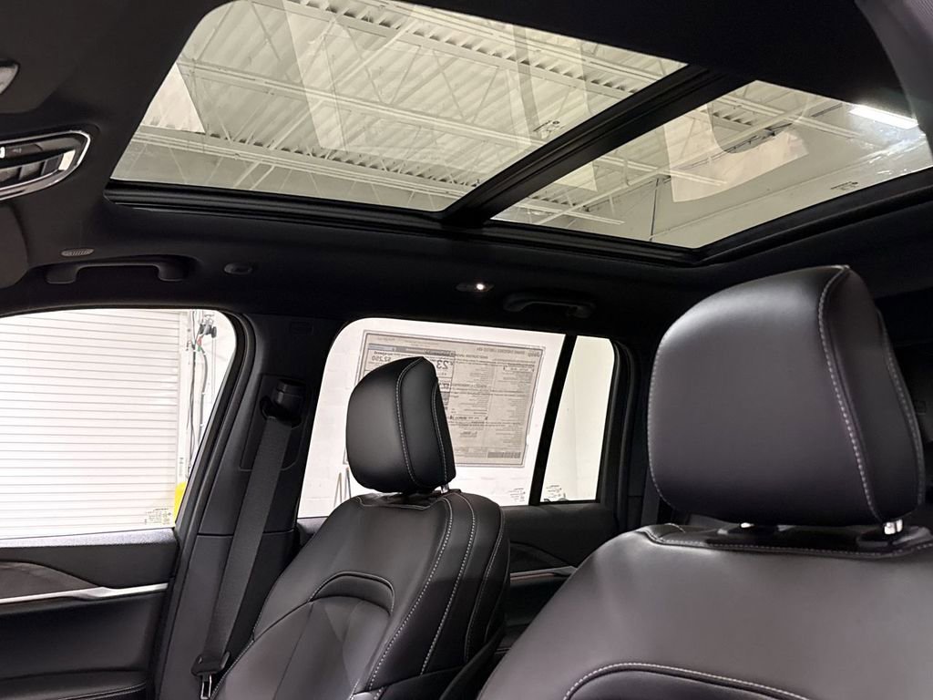 New 2026 Jeep Grand Cherokee Limited w/ Limited Altitude Package image 20