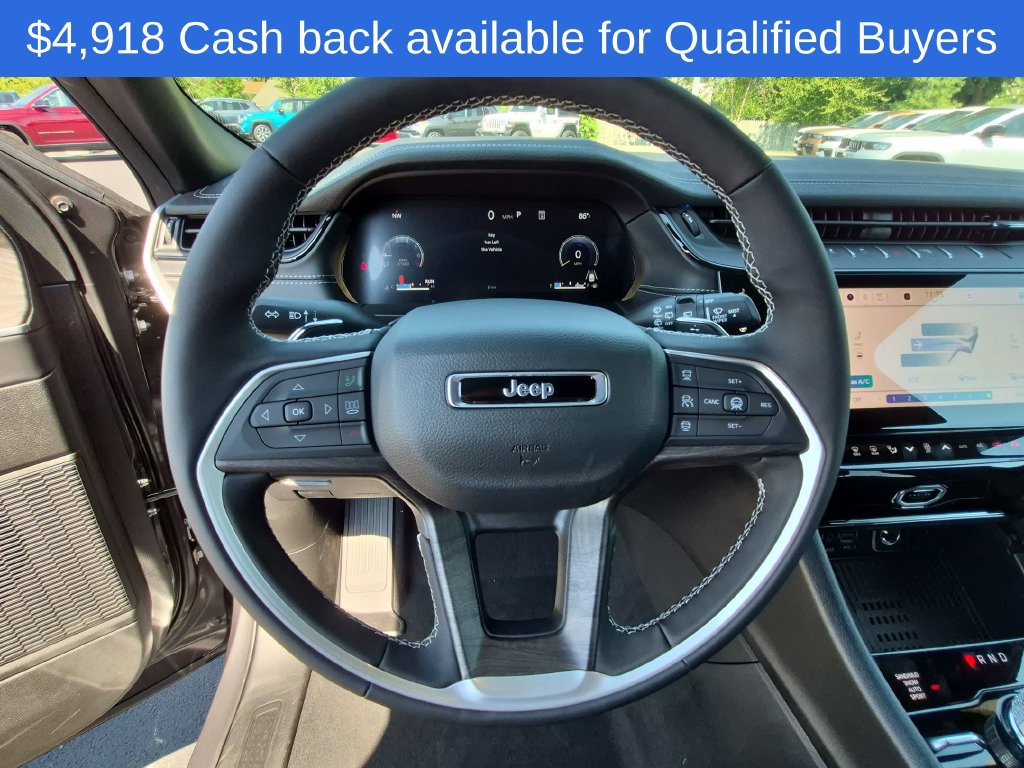 New 2026 Jeep Grand Cherokee Altitude AWD/4WD image 10