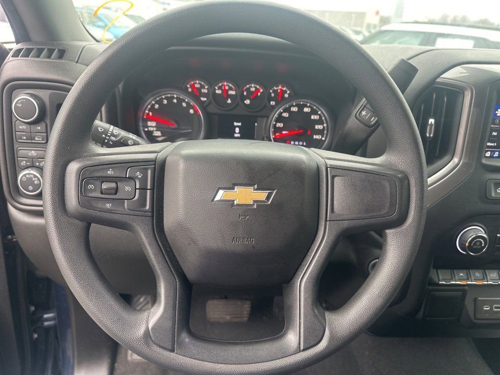 Used 2022 Chevrolet Silverado 1500 Custom image 13