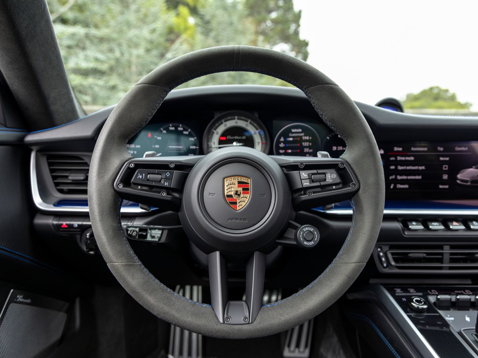 Certified 2025 Porsche 911 Turbo S AWD/4WD image 33