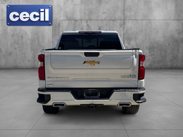 Used 2022 Chevrolet Silverado 1500 High Country w/ Technology Package AWD/4WD image 6