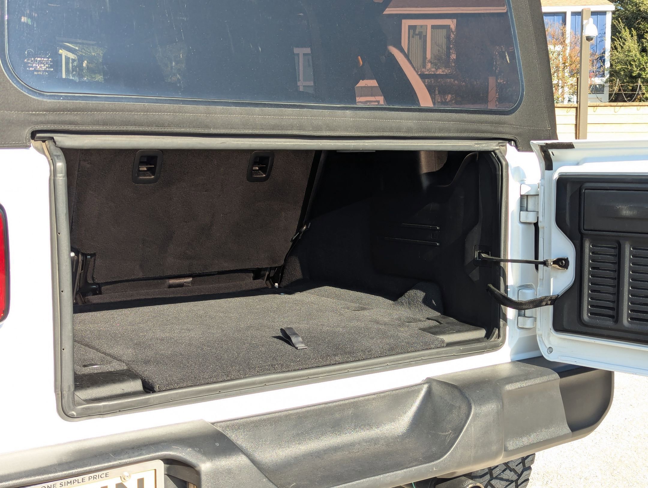 Used 2018 Jeep Wrangler Unlimited Sport image 19