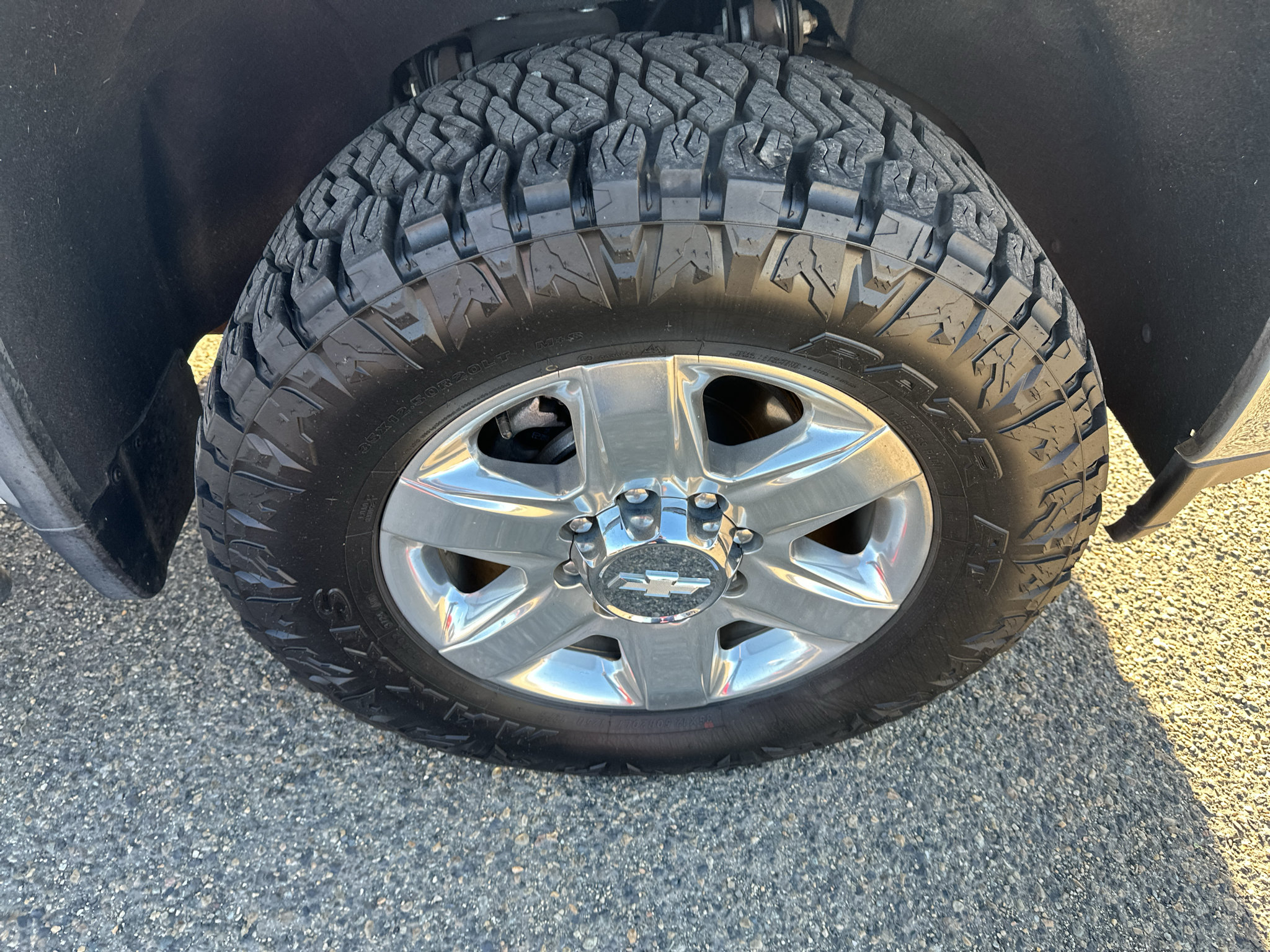 Used 2020 Chevrolet Silverado 3500 LTZ w/ LTZ Premium Package AWD/4WD image 9