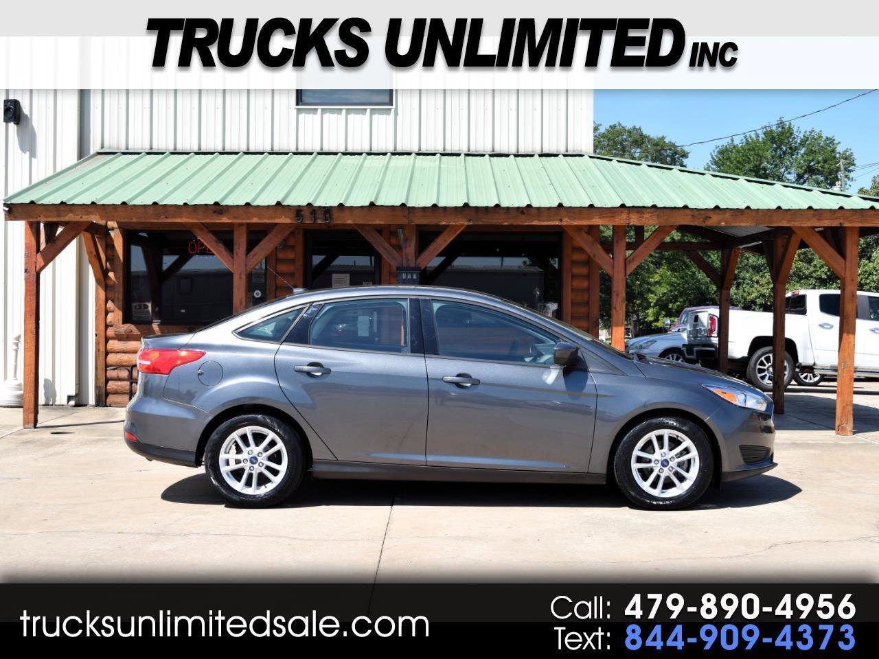 Used 2018 Ford Focus SE image 1