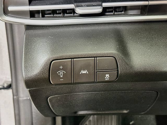 Certified 2023 Hyundai Elantra SEL w/ Convenience Package FWD image 13