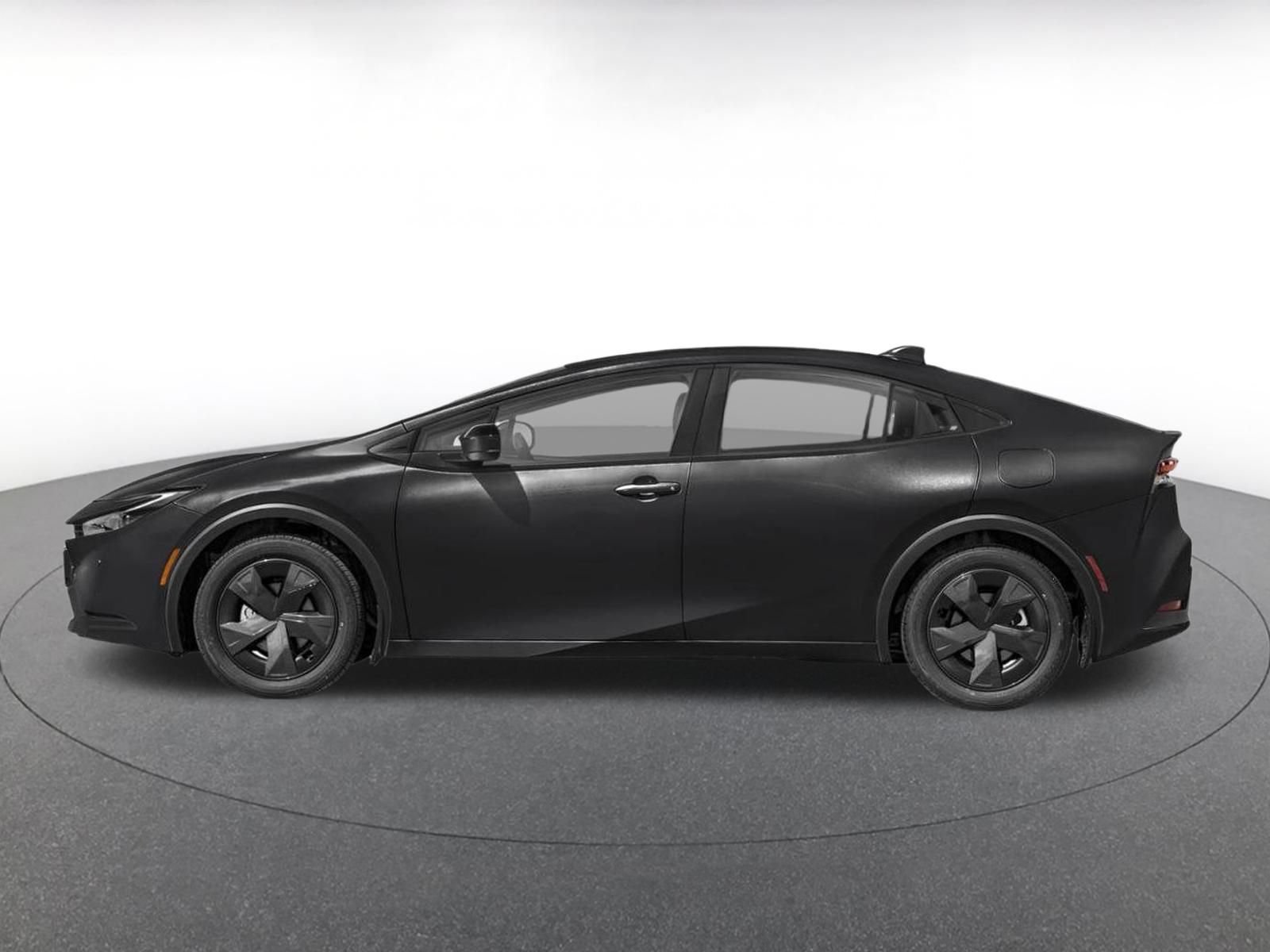 Used 2025 Toyota Prius LE FWD image 10
