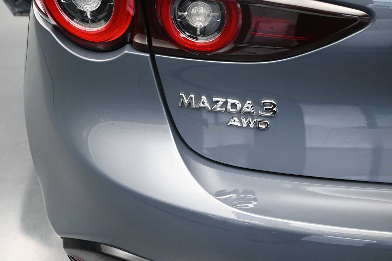 Used 2023 MAZDA MAZDA3 Hatchback w/Premium Plus Pkg AWD/4WD image 18
