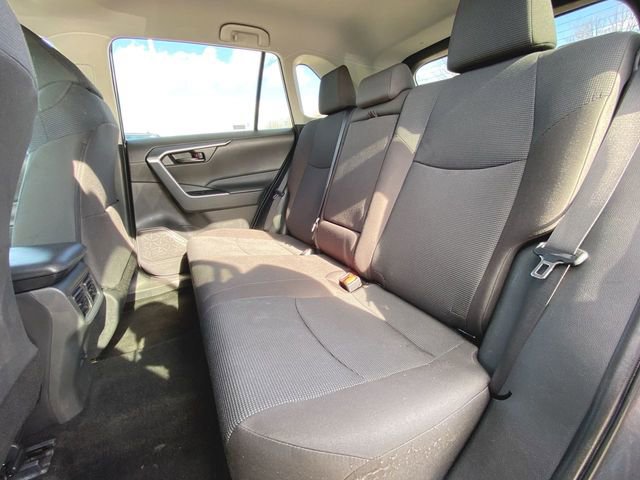 Used 2024 Toyota RAV4 LE image 22