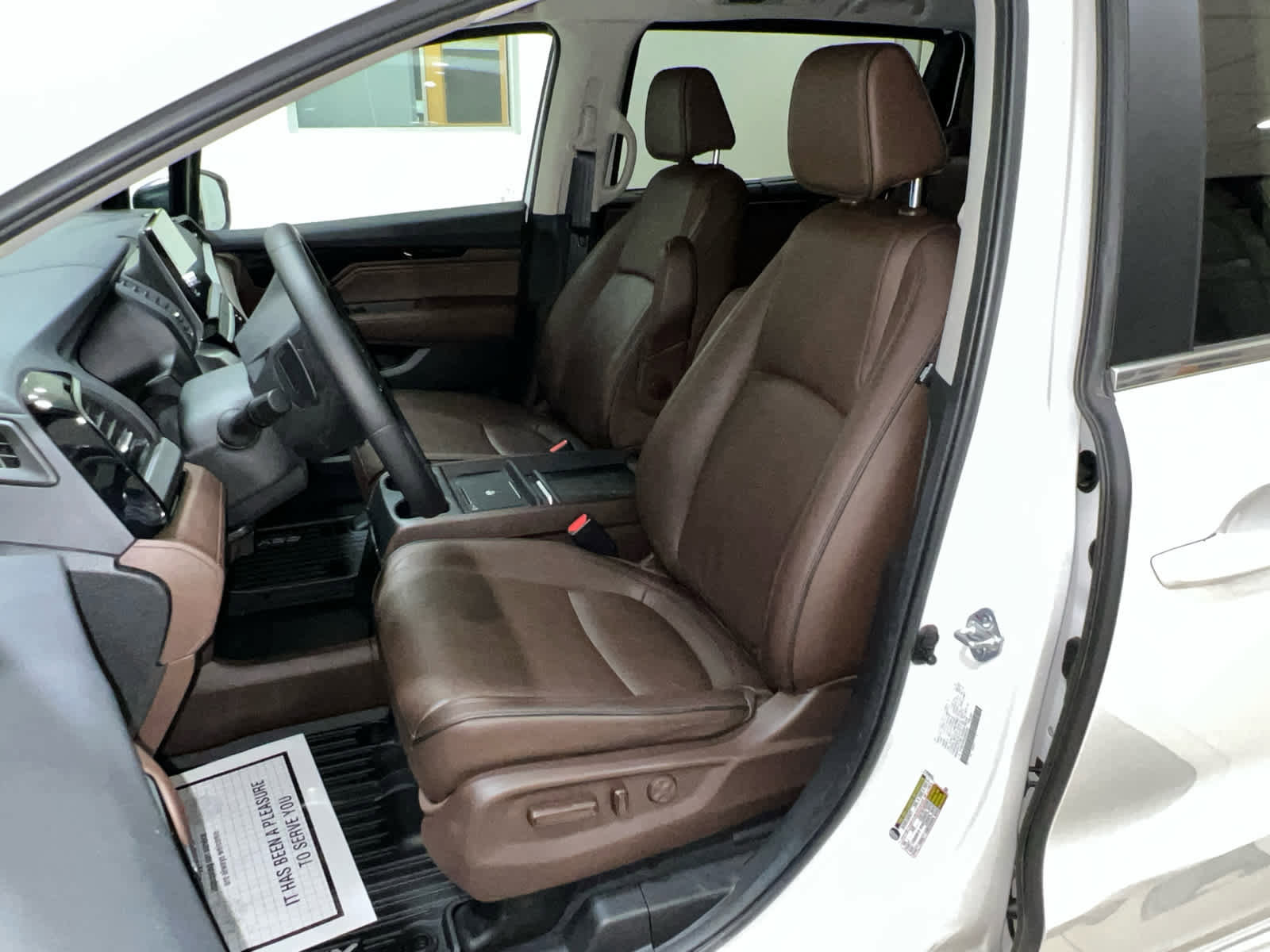 Certified 2025 Honda Odyssey Touring image 17