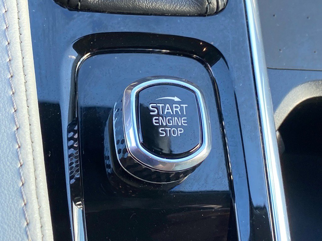 Used 2022 Volvo XC90 T6 Inscription image 16