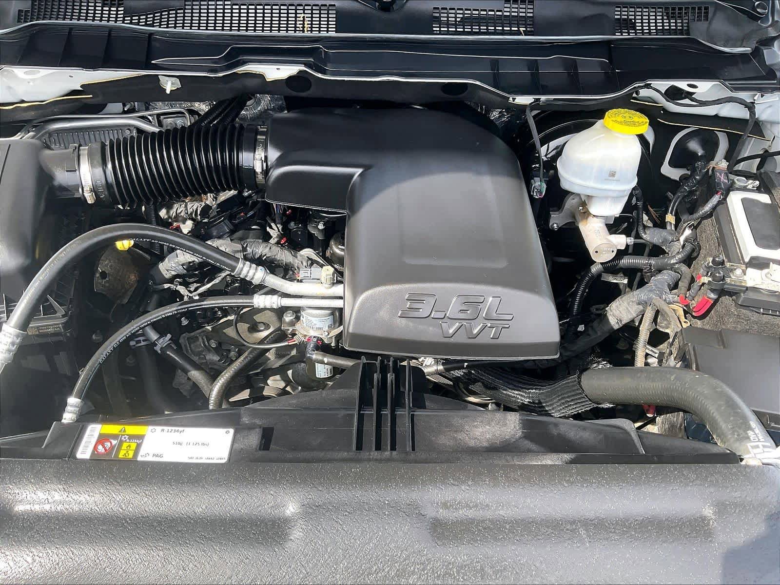 Used 2024 RAM 1500 Classic SLT AWD/4WD image 33