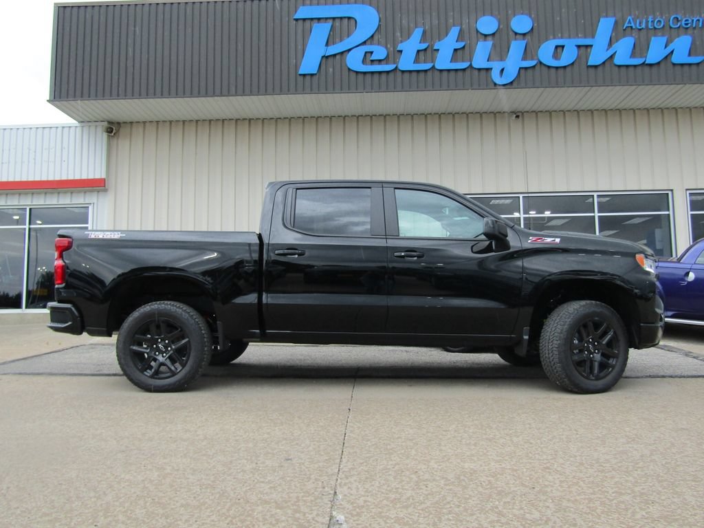 New 2026 Chevrolet Silverado 1500 LT Trail Boss w/ Convenience Package II AWD/4WD image 2