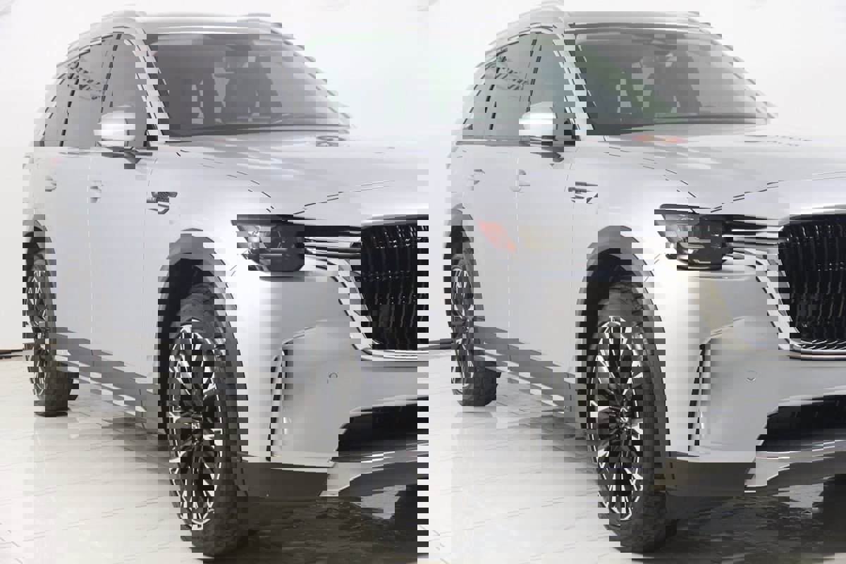 Used 2024 MAZDA CX-90 Plug-In Hybrid w/ Premium Pkg image 44