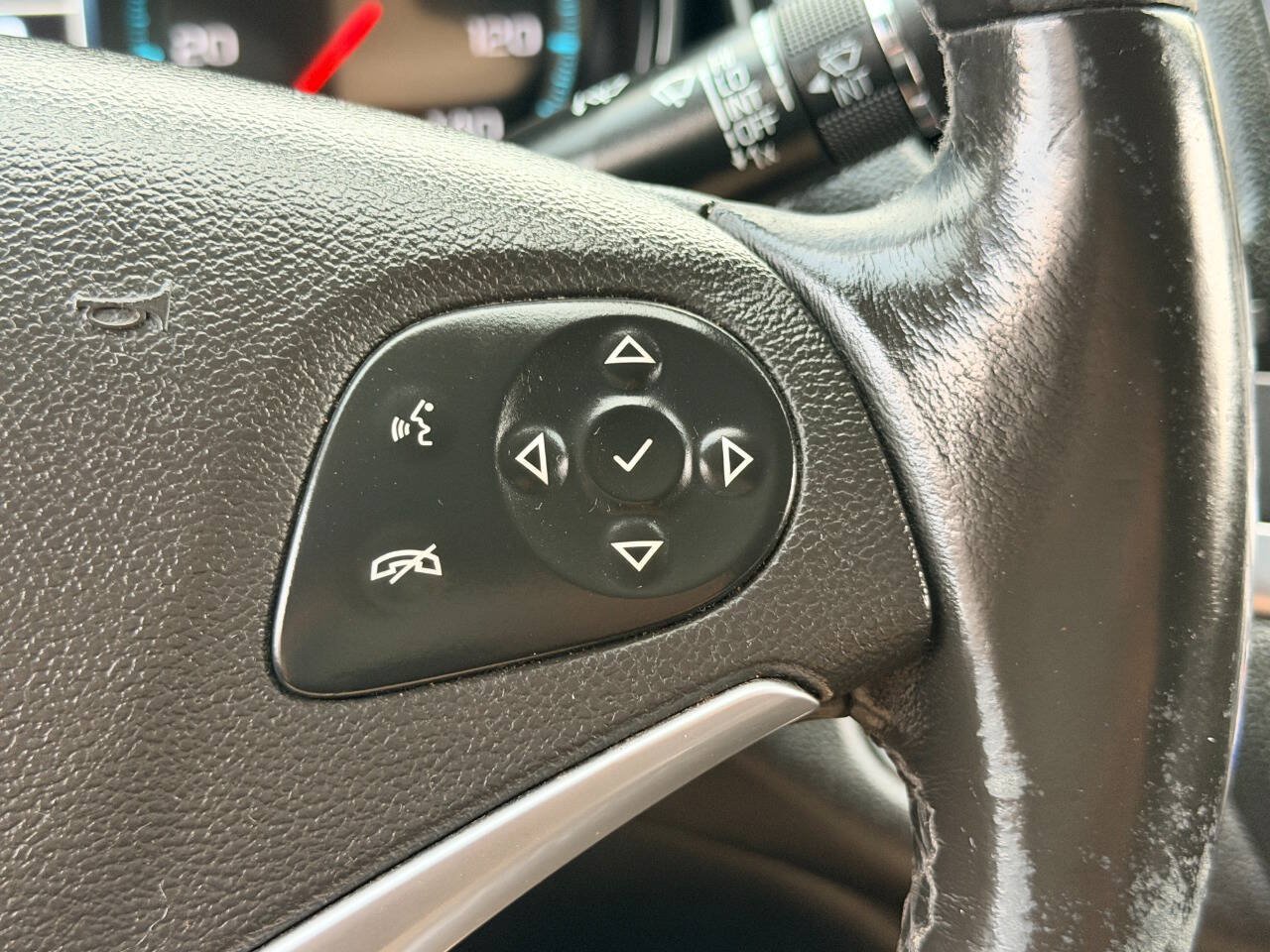 Used 2019 Chevrolet Impala LT FWD image 31