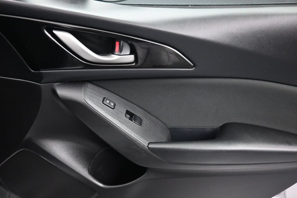 Used 2016 MAZDA MAZDA3 i Touring FWD image 36