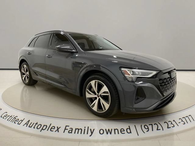 Used 2024 Audi Q8 e-tron Premium AWD/4WD image 7