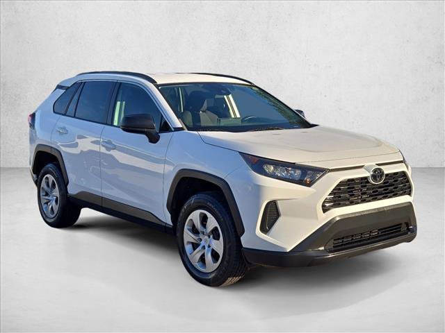 Used 2021 Toyota RAV4 LE FWD image 3