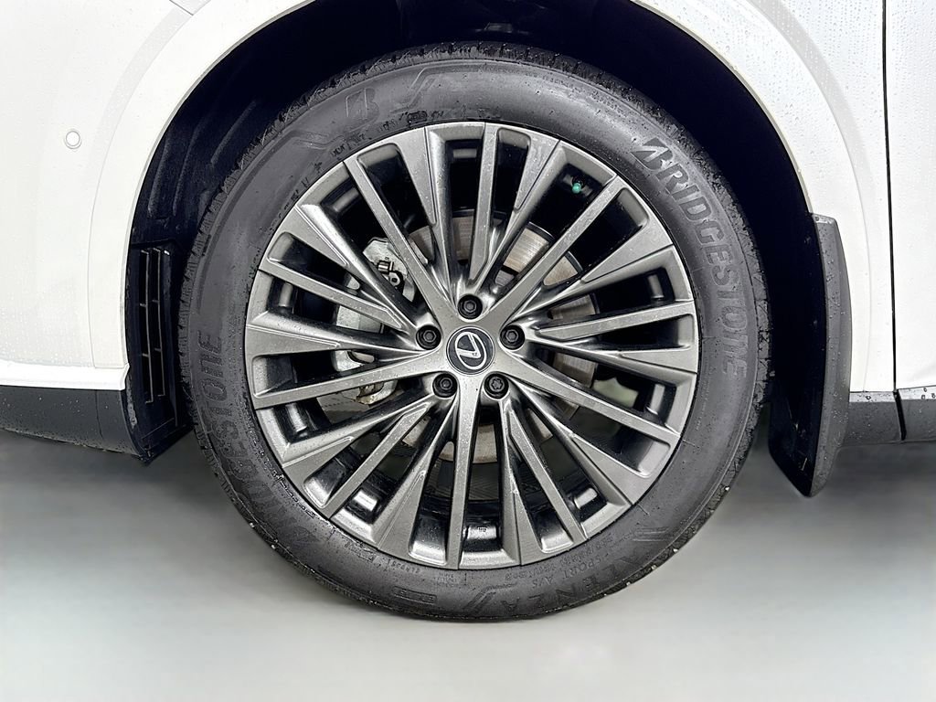 Used 2025 Lexus RX 350 w/ Convenience Package image 33