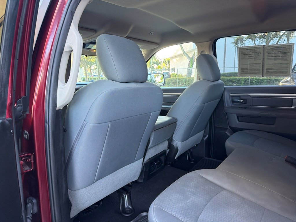 Used 2019 RAM 1500 Classic SLT AWD/4WD image 33