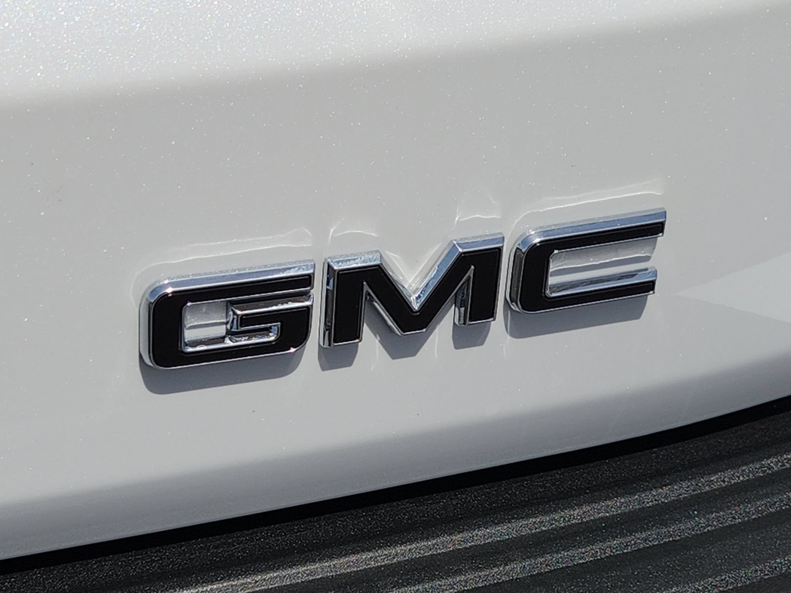 New 2026 GMC Yukon Denali w/ Denali Reserve Package AWD/4WD image 12