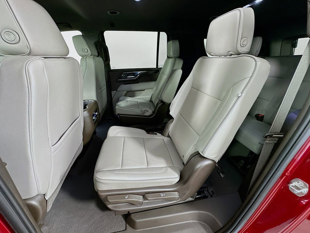 Used 2025 GMC Yukon XL Elevation RWD image 24