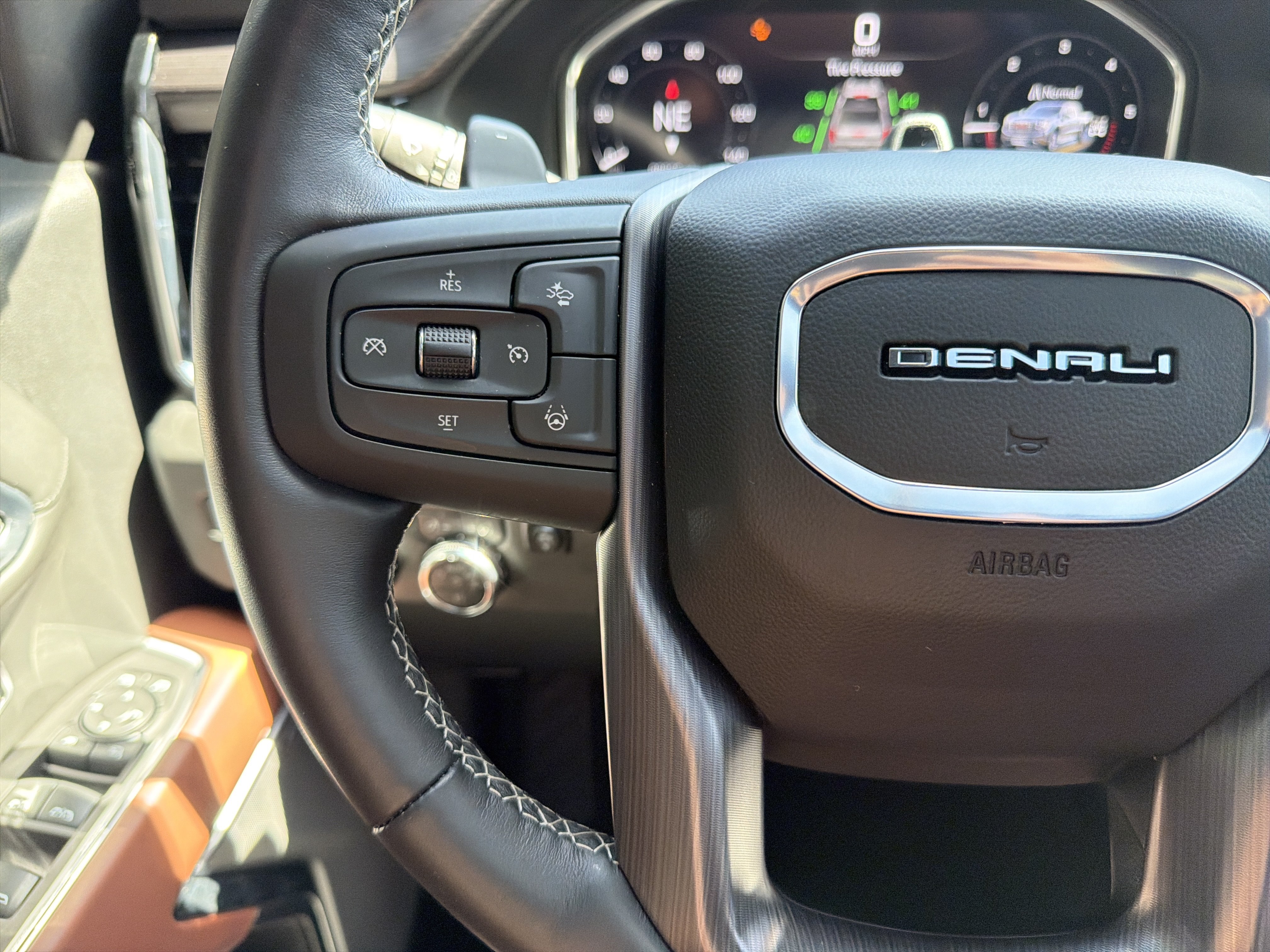 Used 2025 GMC Sierra 1500 Denali Ultimate AWD/4WD image 19