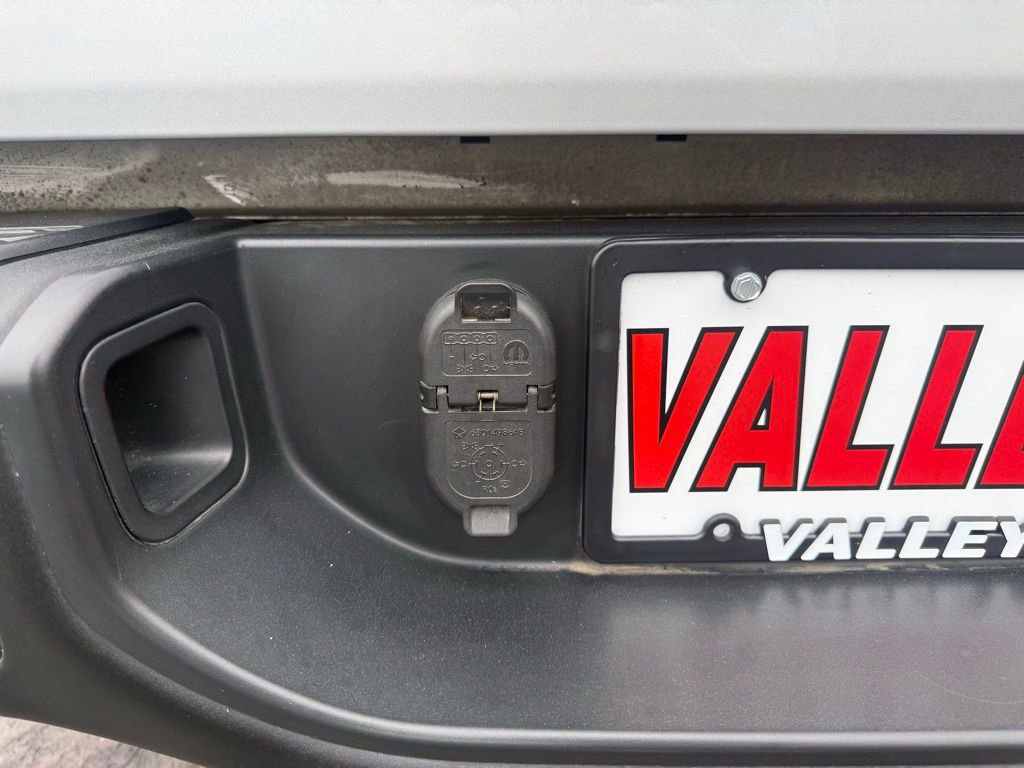 Used 2023 Jeep Gladiator Rubicon w/ Cold Weather Group image 47