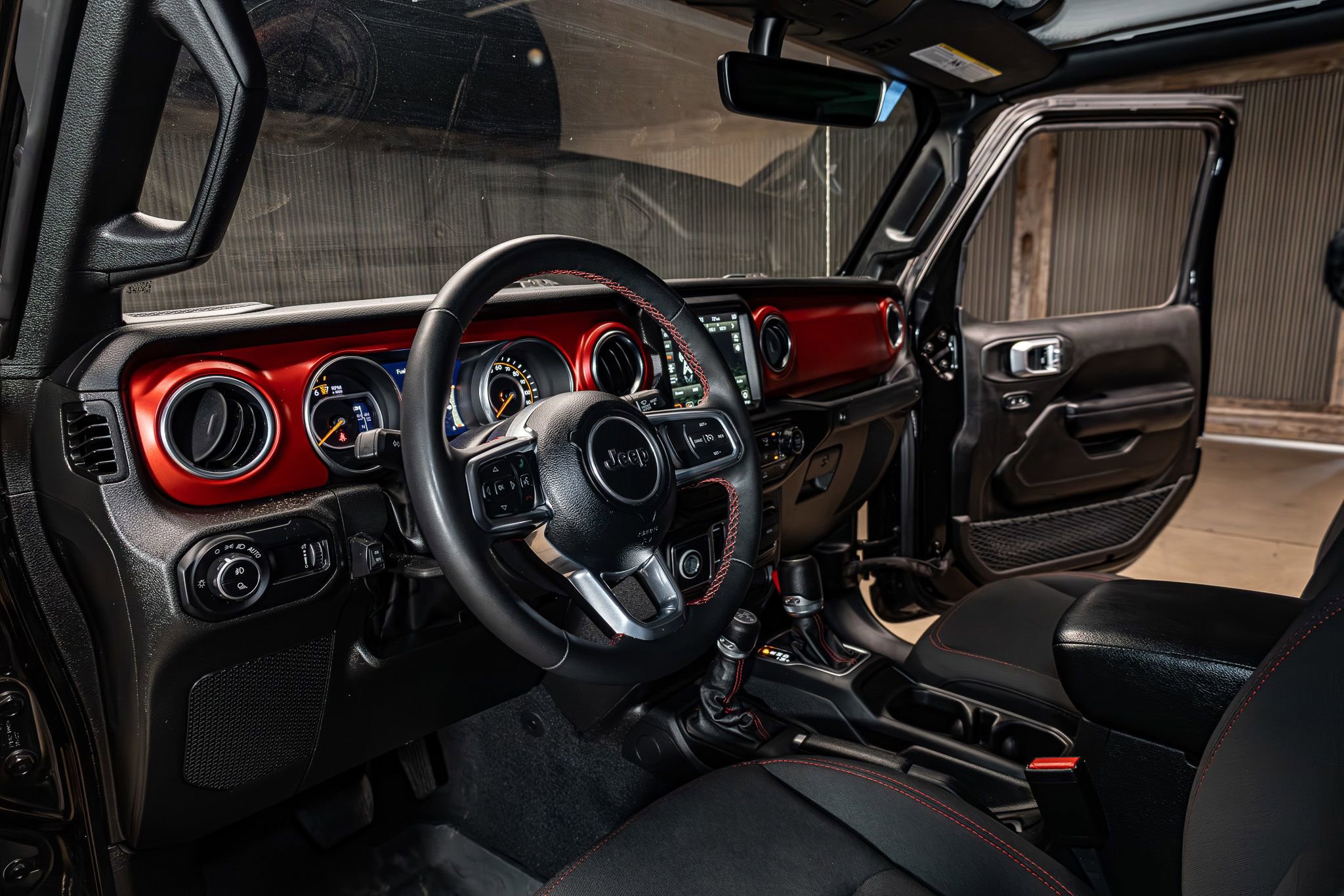 Used 2023 Jeep Gladiator Rubicon w/ LED Lighting Group AWD/4WD image 11