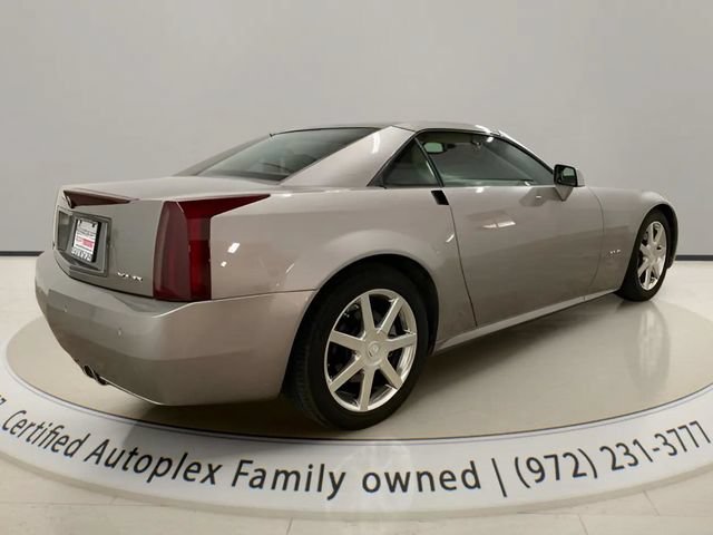 Used 2005 Cadillac XLR RWD image 8