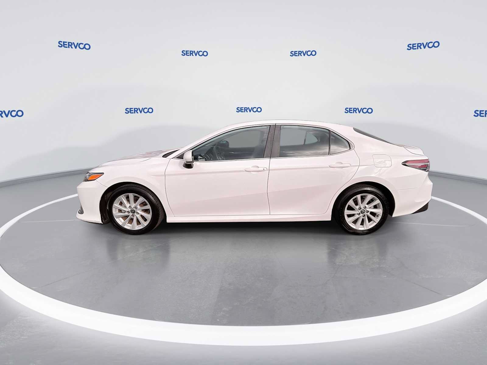 Used 2022 Toyota Camry LE FWD image 5