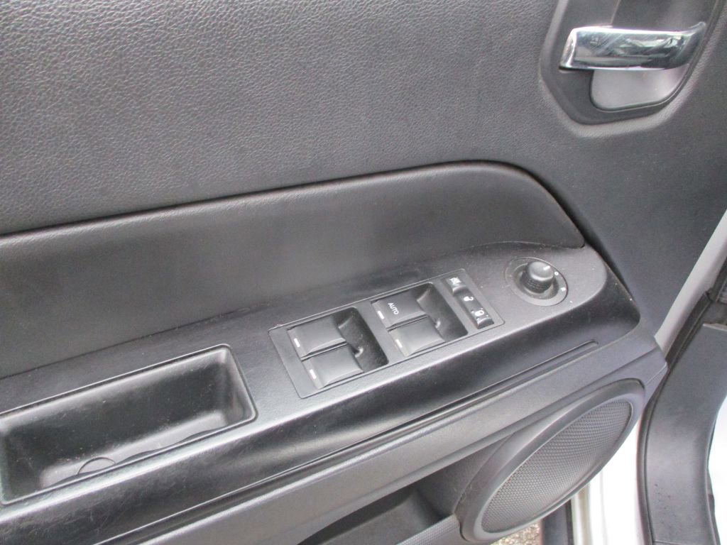 Used 2011 Jeep Patriot Sport w/ PWR Value Group image 8