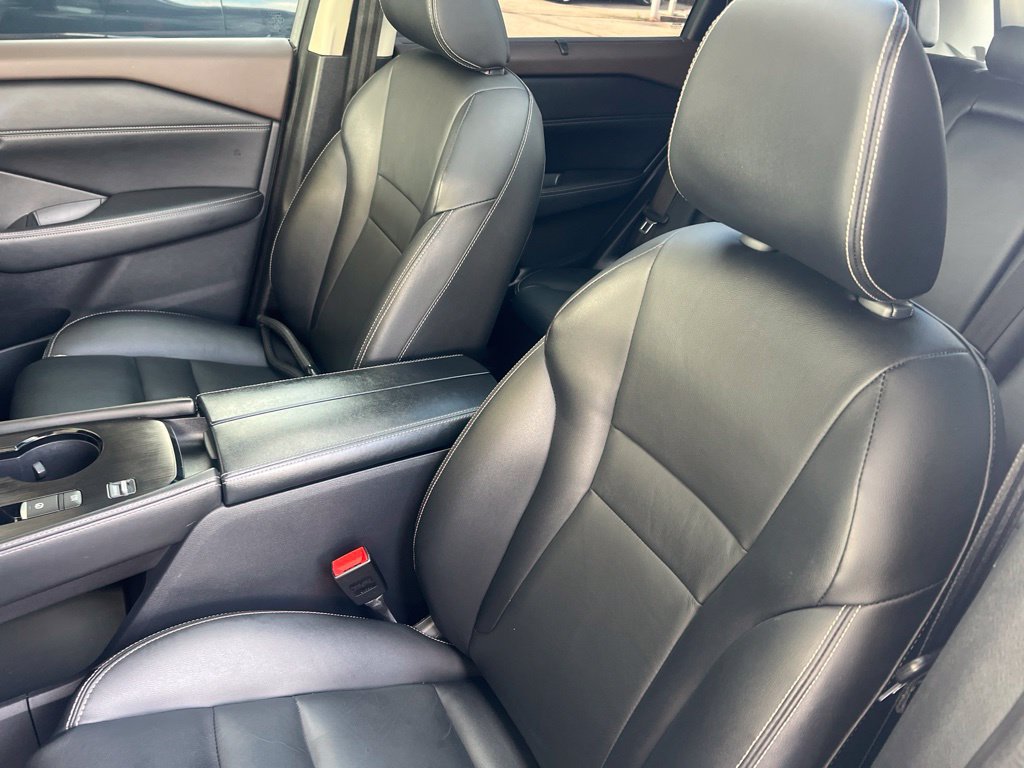 Used 2022 Nissan Rogue SL w/ SL Premium Package FWD image 5