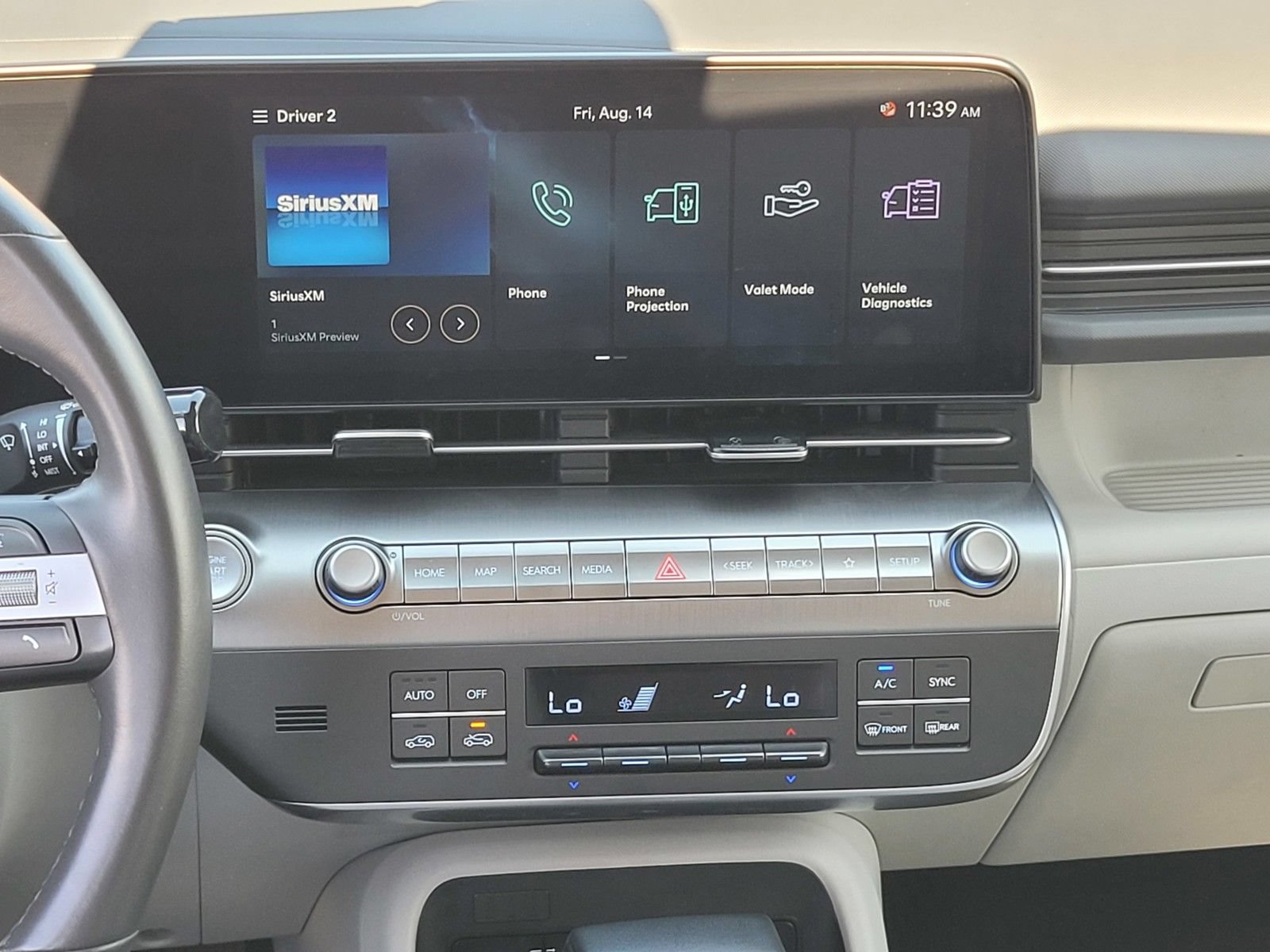 Certified 2025 Hyundai Kona SEL AWD/4WD image 16