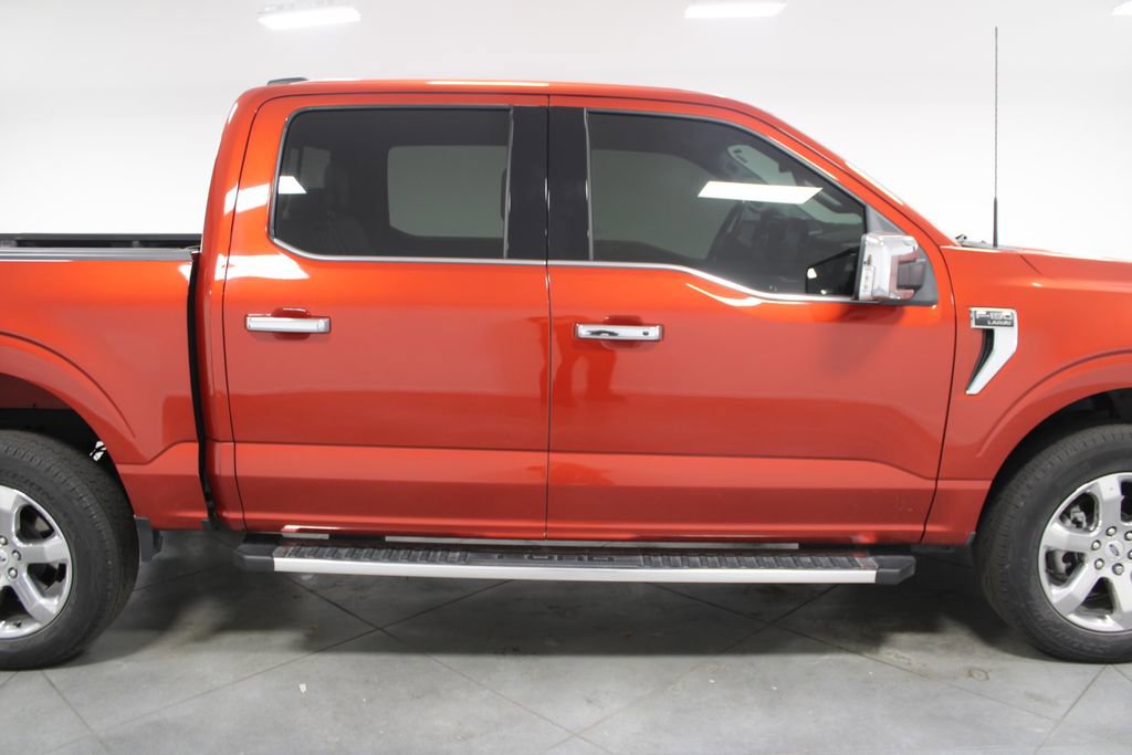 Used 2023 Ford F150 Lariat w/ Max Trailer Tow Package image 11