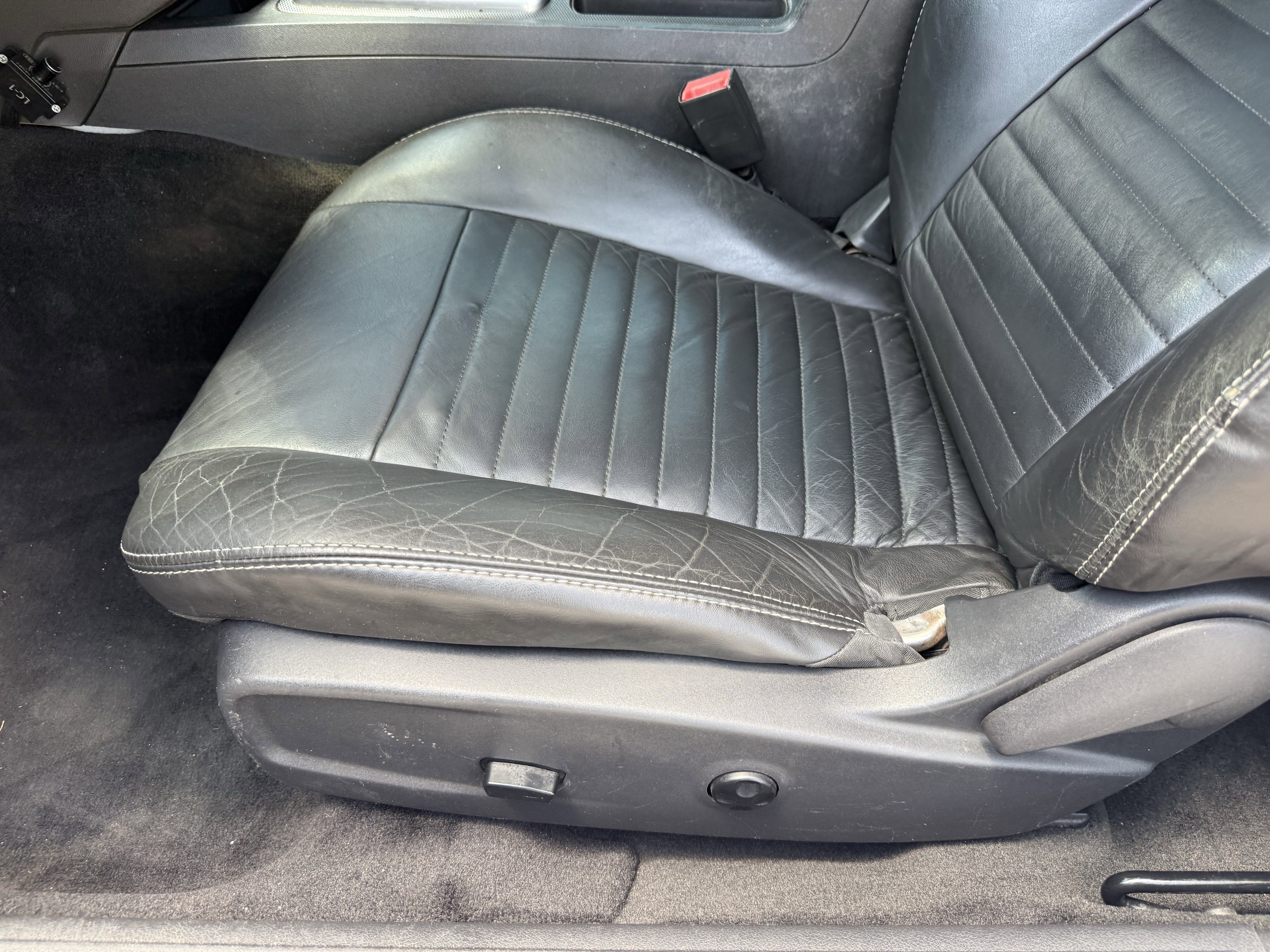 Used 2012 Dodge Challenger R/T Plus RWD image 27