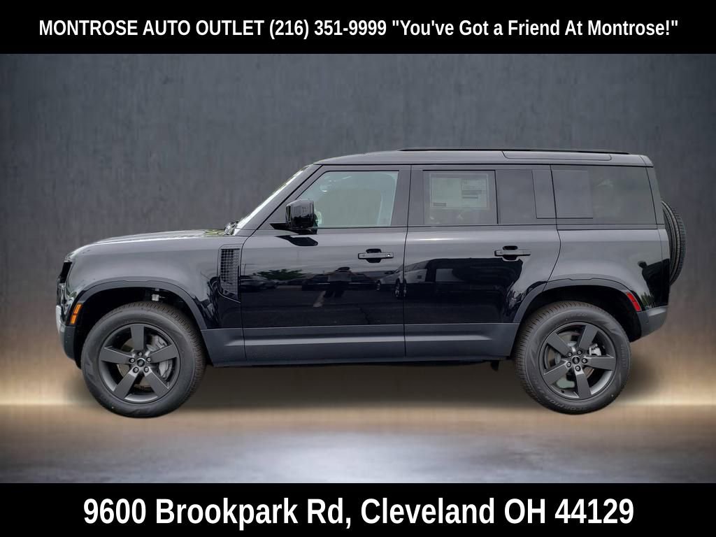 New 2025 Land Rover Defender 110 S image 2