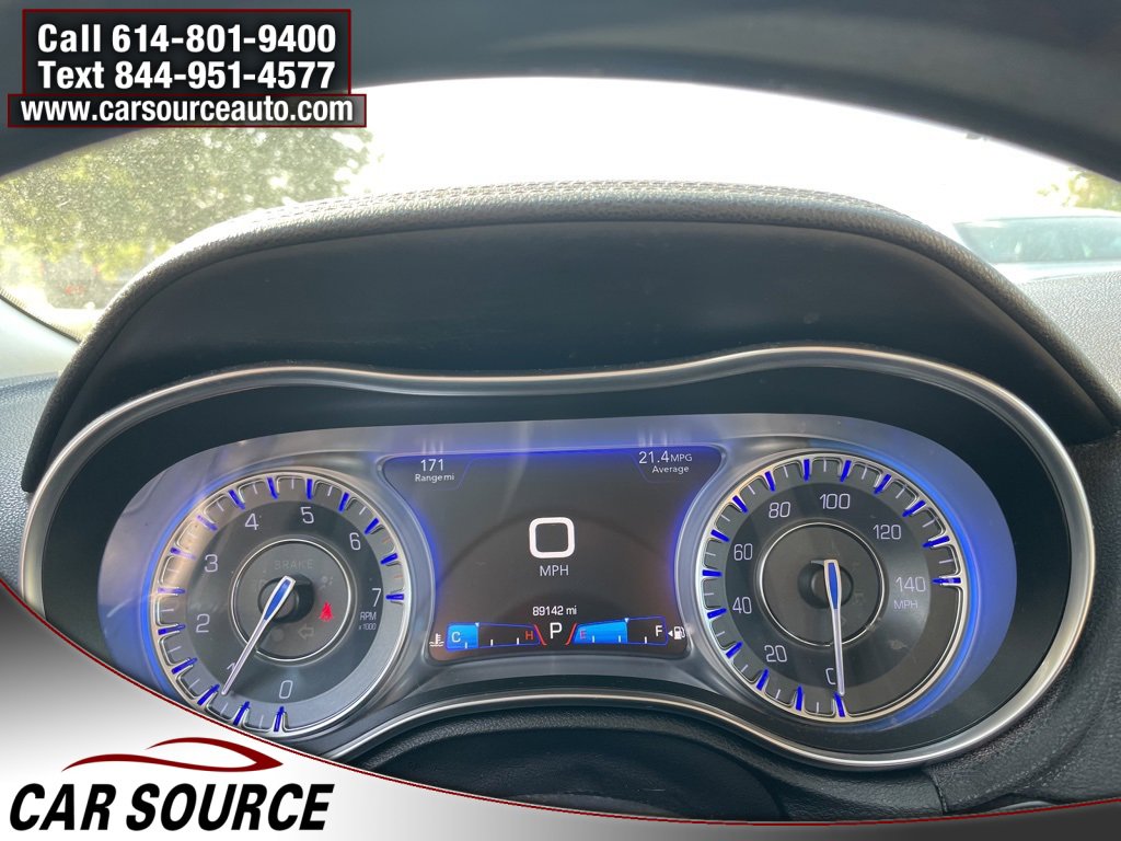 Used 2017 Chrysler 300 C w/ Safetytec Plus Group image 17