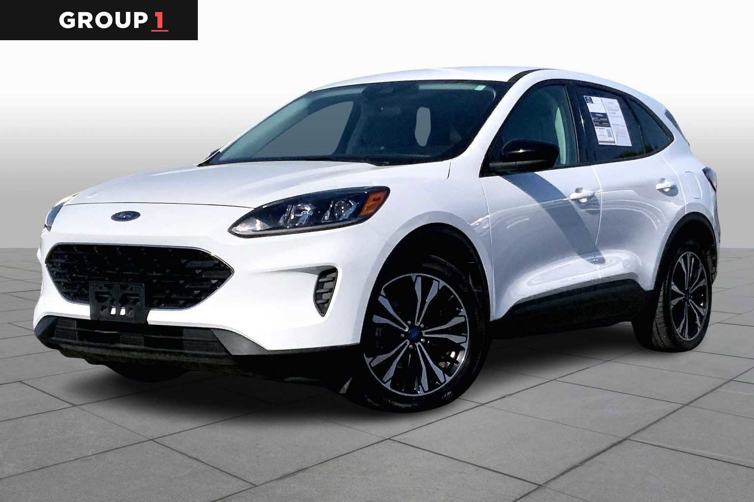 Certified 2022 Ford Escape SE w/ SE Sport Appearance Package FWD video 1