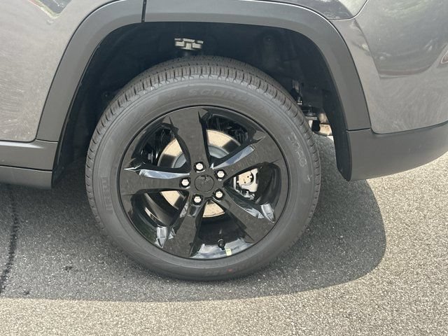 New 2026 Jeep Grand Cherokee Limited AWD/4WD image 18