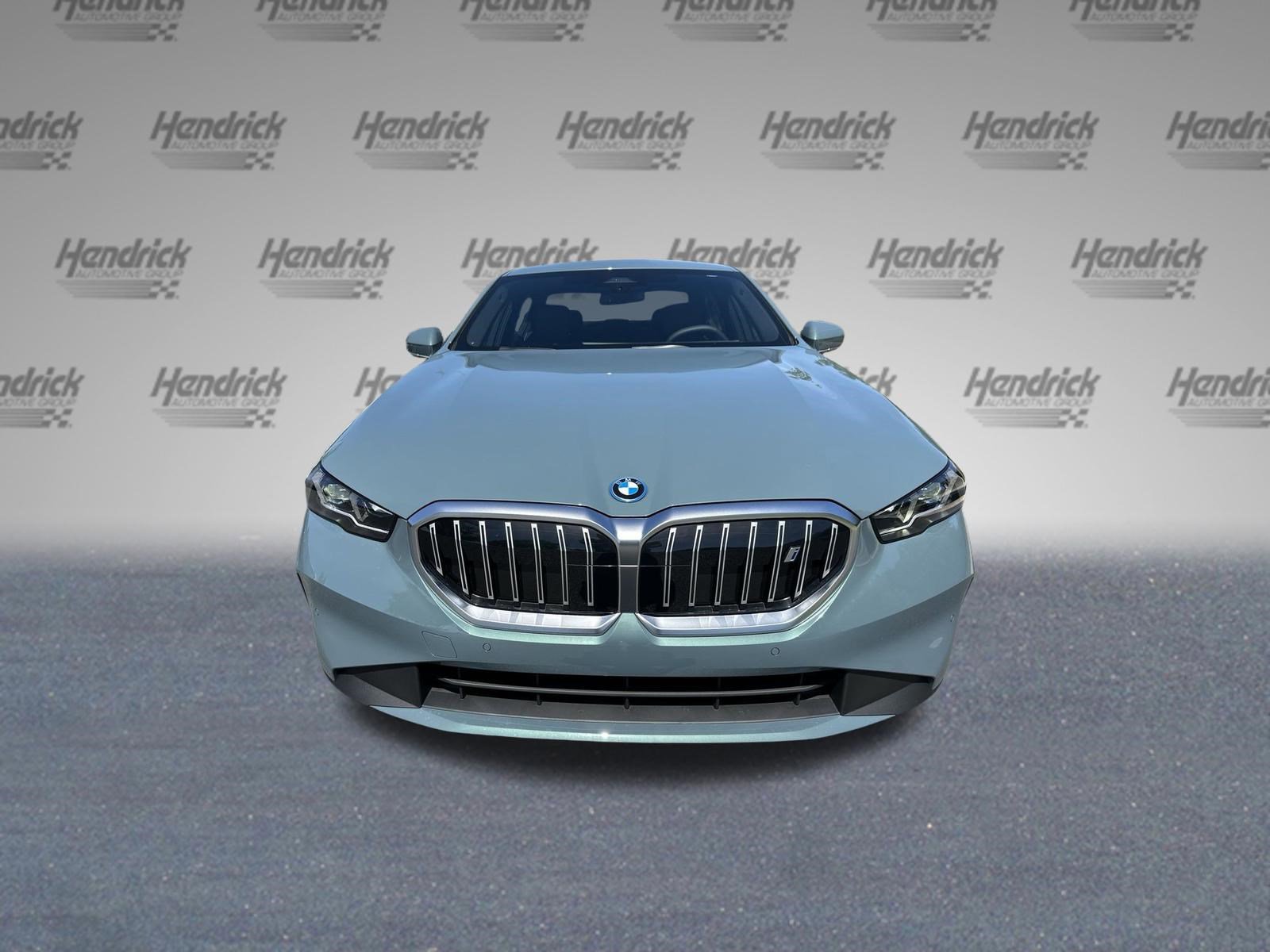 Certified 2024 BMW i5 eDrive40i w/ M Sport Package RWD image 3