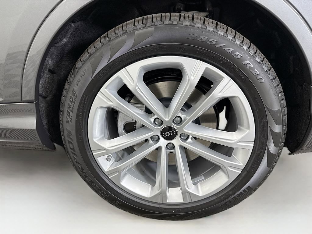 Used 2026 Audi Q7 3.0T Premium Plus w/ Premium Plus Package AWD/4WD image 32